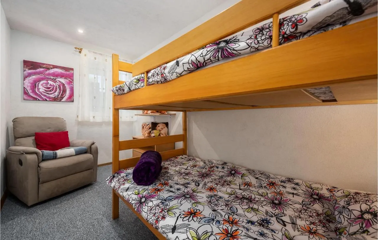 3 Bedroom Amazing Home In Vižinada 0*,
